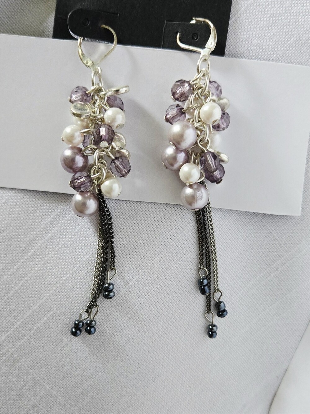 Vintage Fuax Pearl & Purple White Bead Cluster Dangle Earrings - Picture 5 of 16